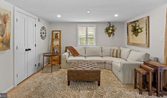 6401 CRANE Ter, Bethesda, MD 20817