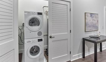 260 AVENUE E 609, Bayonne, NJ 07002