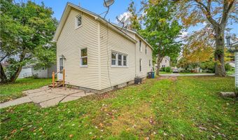 1124 E 16th St, Ashtabula, OH 44004