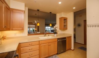967 Golden Aspen Pl, Ashland, OR 97520