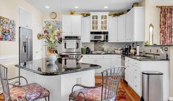 402 DERRYTOWN Dr, Bear, DE 19701
