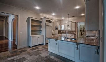 120 Port Ln, Brandon, MS 39047