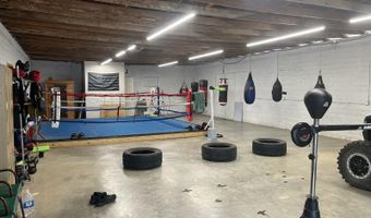 1250 S Slater St, Batesville, AR 72501