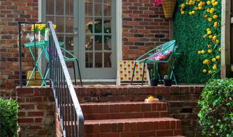 4319 Walker Rd, Charlotte, NC 28211