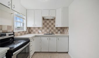 215 S 11th St, Aransas Pass, TX 78336