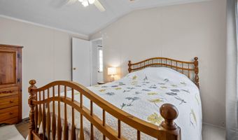 204 Winston Ave, Atlantic Beach, NC 28512