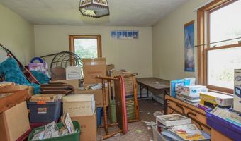 179 County Rd, Ashby, MA 01431