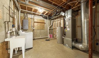 2032 S LANGLEY St, Arlington, VA 22204