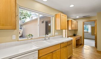 2152 NW Torrey Pines Dr, Bend, OR 97703