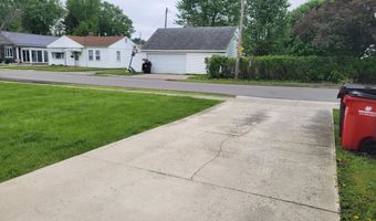 128 E Montford Ave, Ada, OH 45810