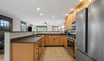 32 Rapha Pl, Augusta, ME 04330