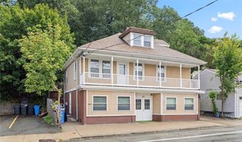 1251 Mendon Rd, Cumberland, RI 02864