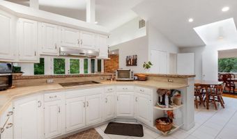 8901 CHARRED OAK Dr, Bethesda, MD 20817