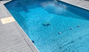 41 Deck St, Barnegat, NJ 08005