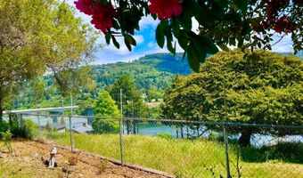 337 SPRUCE Dr, Brookings, OR 97415