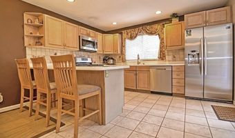445 Captain Eames Cir 445, Ashland, MA 01721