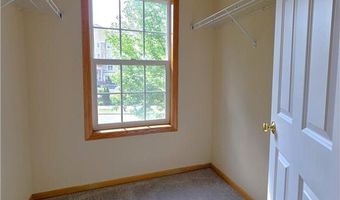 15358 Founders Ln 102, Apple Valley, MN 55124