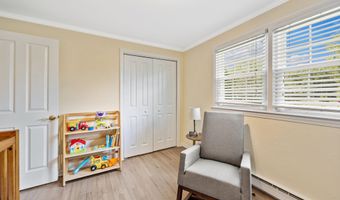 20 Club Ln, Cheshire, CT 06410