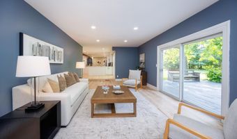 5120 Hensley Dr, Ann Arbor, MI 48103