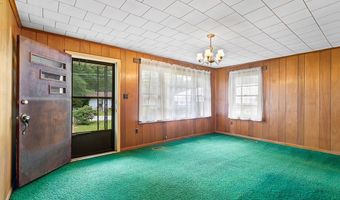 204 Oakland Ave, Abbeville, SC 29620