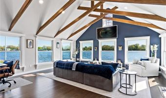 166 New Meadow Rd, Barrington, RI 02806