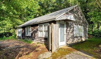 22 Oakland Cir, Abington, MA 02351