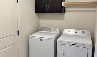 6000 NW Meade St, Bentonville, AR 72713