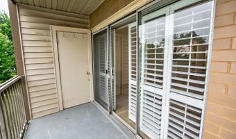7400 LAKEVIEW Dr #N203, Bethesda, MD 20817