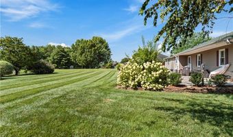 137 Hidden Creek Dr, Advance, NC 27006