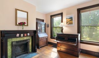 41 Chapin St, Brattleboro, VT 05301