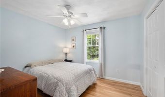 364 Orchard Woods Dr, North Kingstown, RI 02874