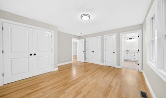 6 Mchugh Ave, Billerica, MA 01821