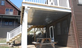 1-3 Parker Memorial Dr, Branford, CT 06405