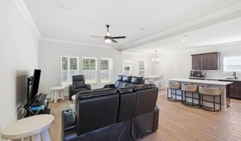 880 Leeward Dr, Biloxi, MS 39532
