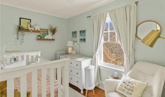 35 Hall Ave, Newport, RI 02840