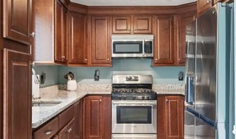 6 Standish Way 2, Amherst, NH 03031