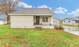 510 N Locust St, Arcola, IL 61910