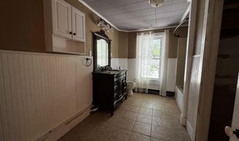 406-408 Gage St, Bennington, VT 05201