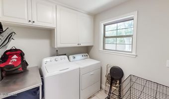 136 Westlake Dr, Brandon, MS 39047