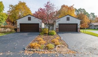 801 Highbanks Dr, Allegan, MI 49010