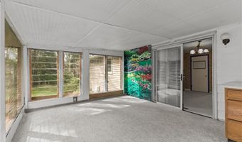 38 Greenwood Rd, North Kingstown, RI 02852