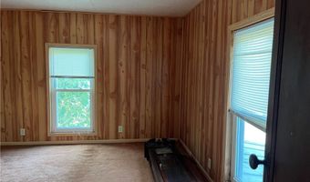 329 S Market St, Amsterdam, OH 43903