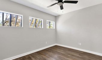 1724 KING CHARLES Ct, Alabaster, AL 35007