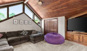 622 Golf Course Rd, Altoona, PA 16601