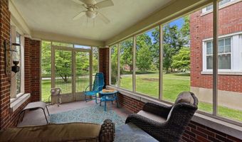 916 Audubon Pkwy, Audubon Park, KY 40213