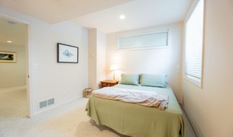 2222 Stonebridge Dr N, Ann Arbor, MI 48108