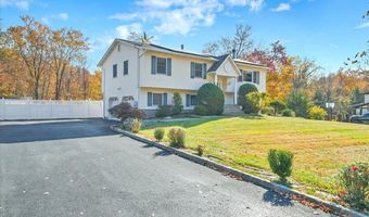 50 Cragmere Rd, Airmont, NY 10901