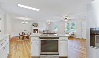 400 Black Oak Rd, Bonneau, SC 29431