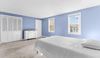 2 Westerly Dr, Bourne, MA 02532
