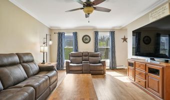 53 Clearview Dr, Brookfield, CT 06804